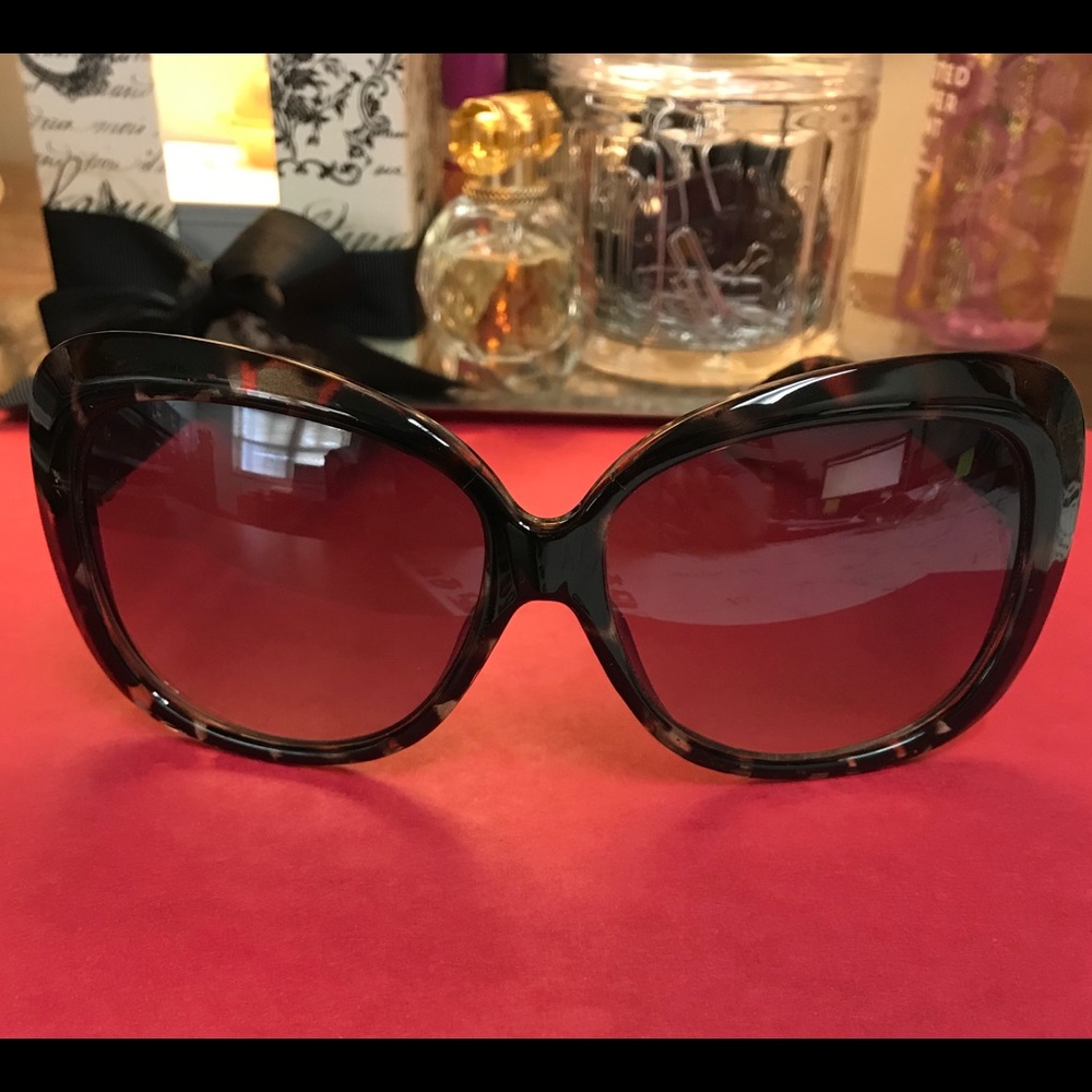 Franco Sarto sunglasses